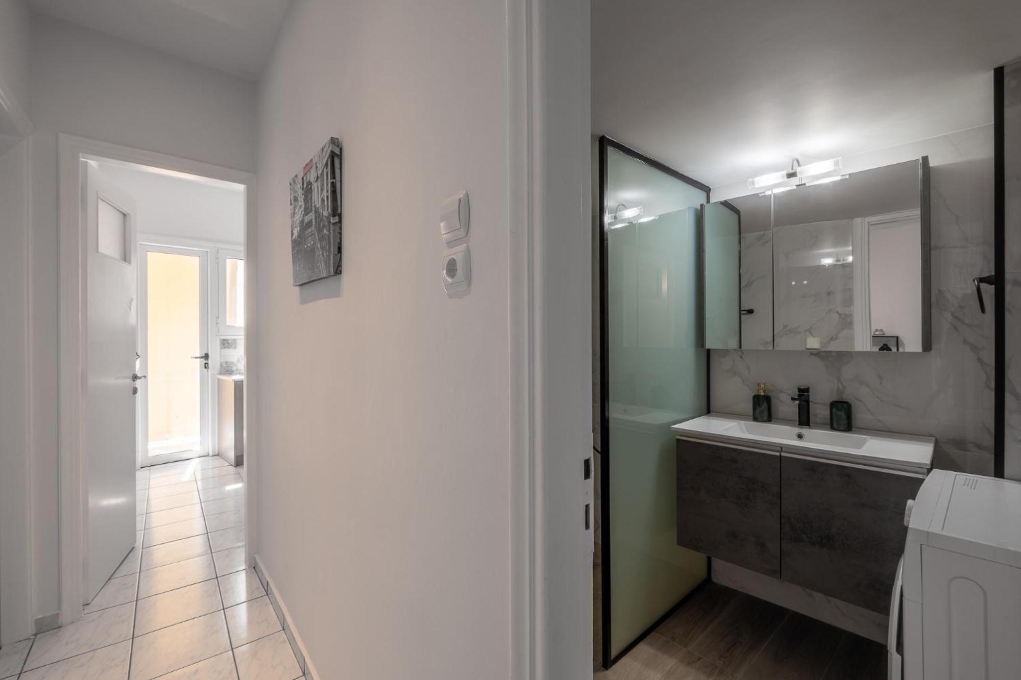 Lovely And Modern 3Bd Apartment Close To Ampelokipoi Metro Athens Ngoại thất bức ảnh